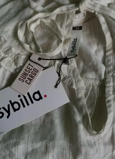 Polera con lazo - miniatura 3