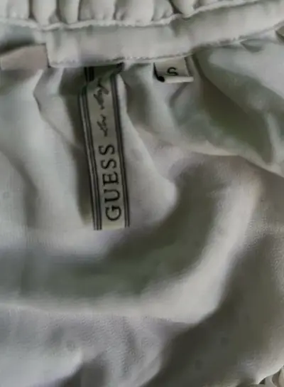 Blusa blanca guess bordada encaje - miniatura 4