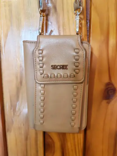 Cartera pequeña beige con correa - miniatura 2