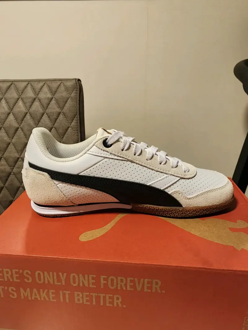 Zapatillas blancas deportivas - 3