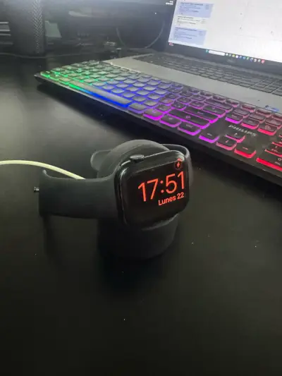 Apple Watch Serie 8 45mm - miniatura 1