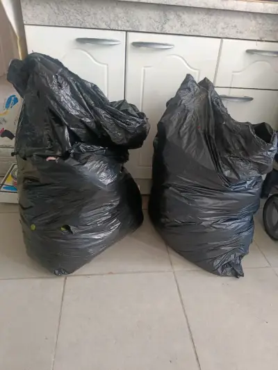 Vendo lote de ropa - miniatura 1