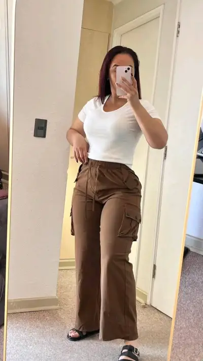 Pantalones cargo marrones - miniatura 1