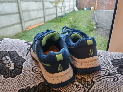 Zapatillas outdoor azul oscuro - miniatura 2