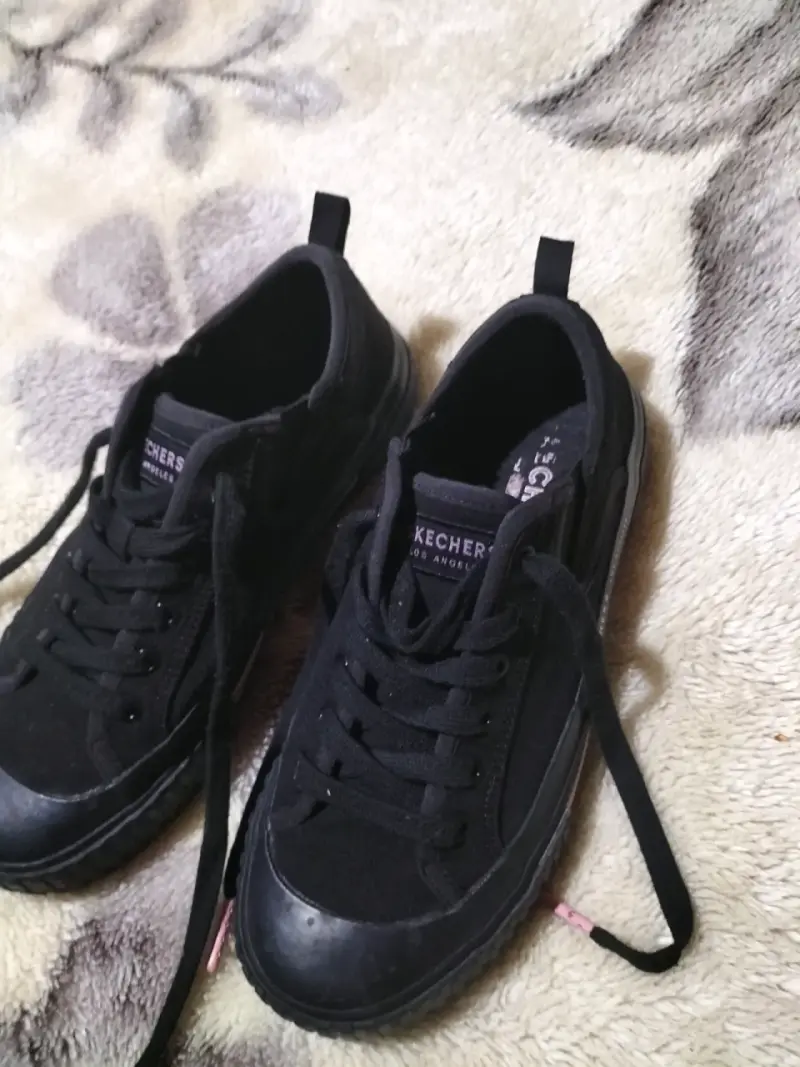 Zapatillas negras Skechers casuales - 4