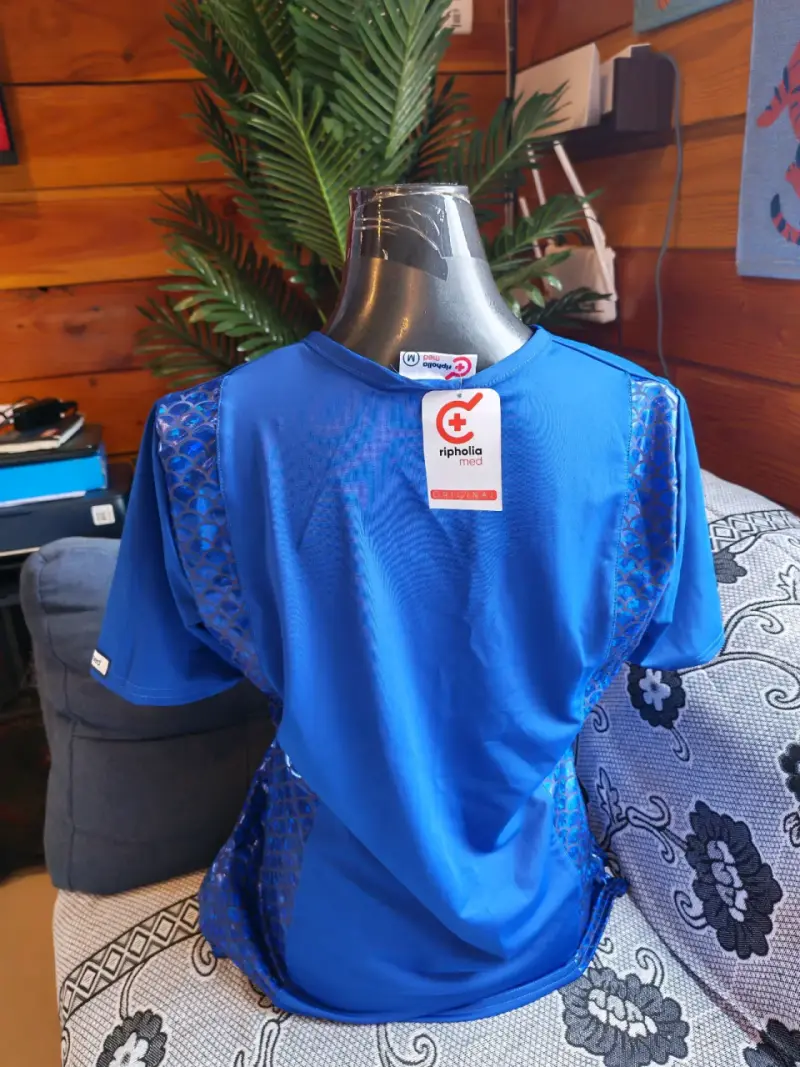 Polera clínica azul - 3