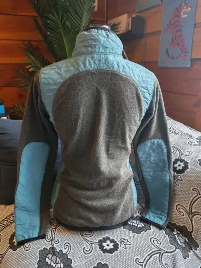 Polar gris con detalles azules - miniatura 2