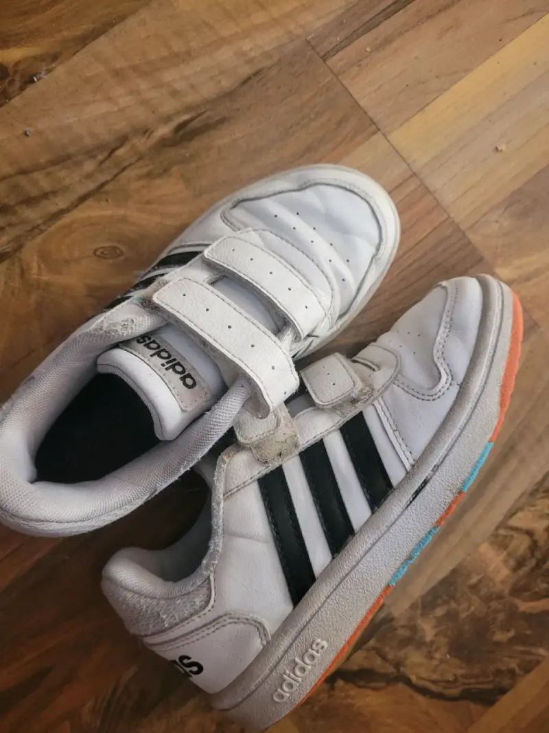 Zapatillas blancas para niños - 2