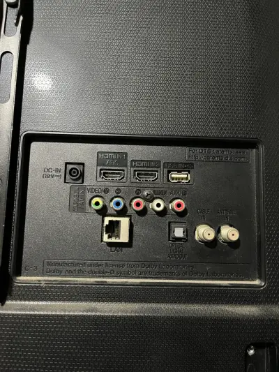 Televisor LG pantalla plana - miniatura 3