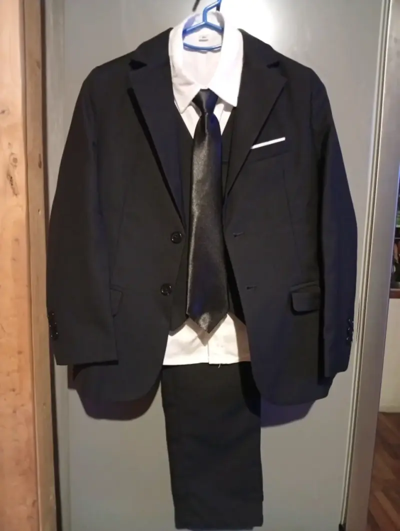 Traje completo niño negro nuevo - 5