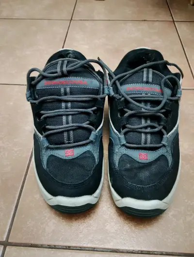 Zapatillas DC negras usadas - miniatura 2