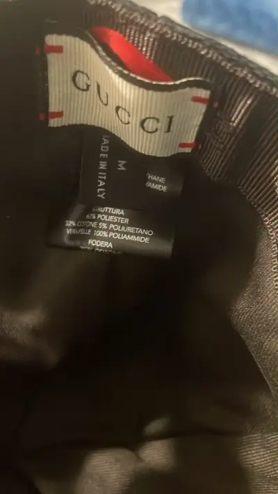 Gorra Gucci negra con caja - miniatura 3