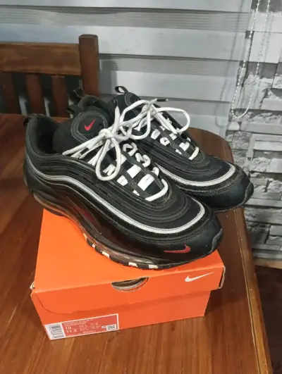 Zapatillas negras deportivas - miniatura 3