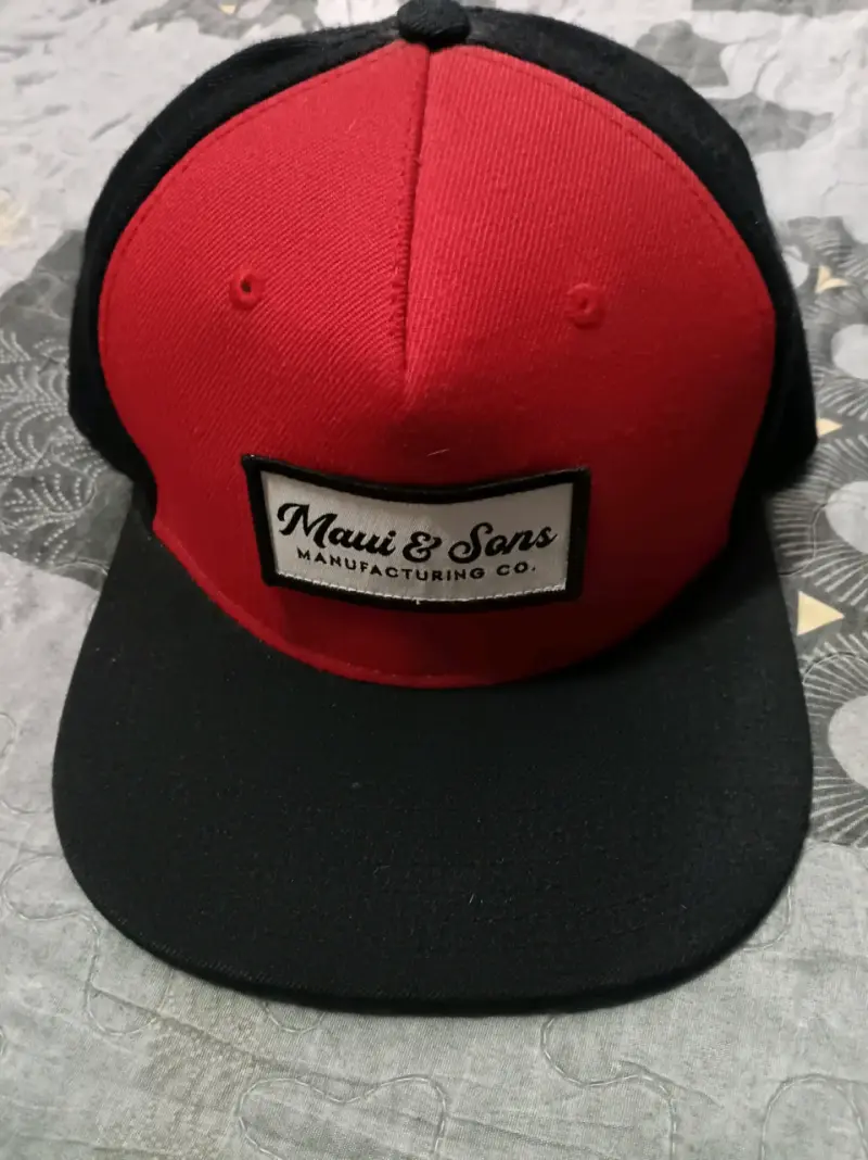 Gorra roja Maui & Sons - 1