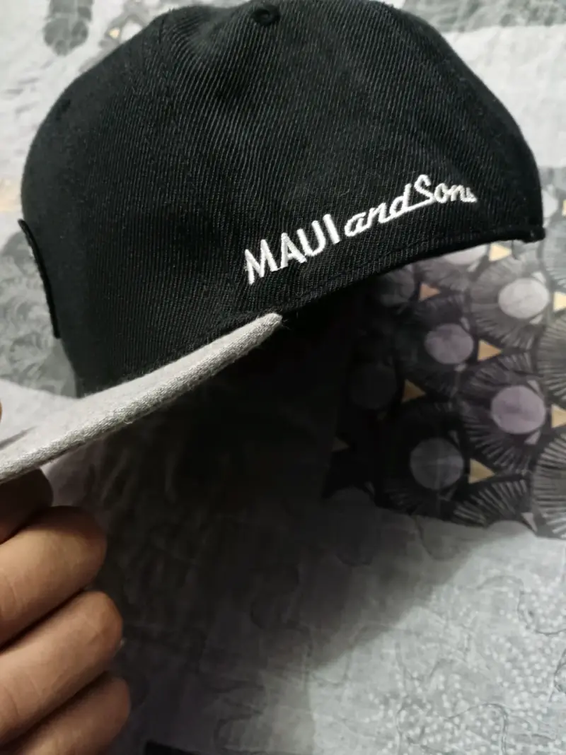 Gorra Maui negra y gris - 3