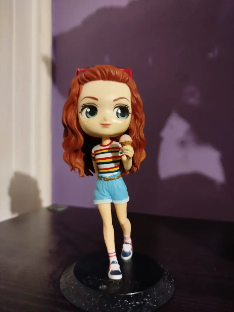 Figura de Max stranger thinks - 2
