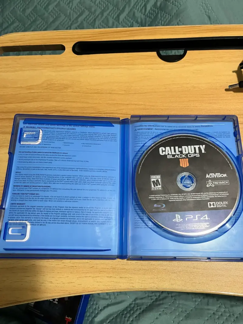 Juego PS4 Call of Duty Black Ops 4 - 2