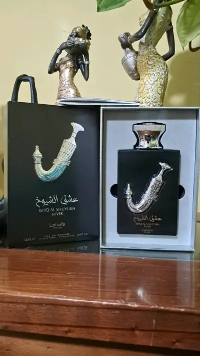 Perfume Lattafa Ishq Al Shuyukh - miniatura 1