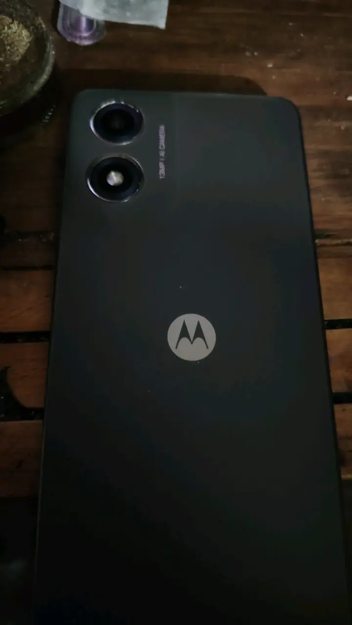Teléfono Moto e14 - 2
