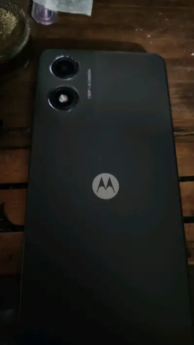 Teléfono Moto e14 - miniatura 2