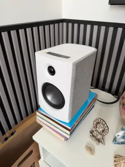 Parlantes activos Swan OS-10 - miniatura 4