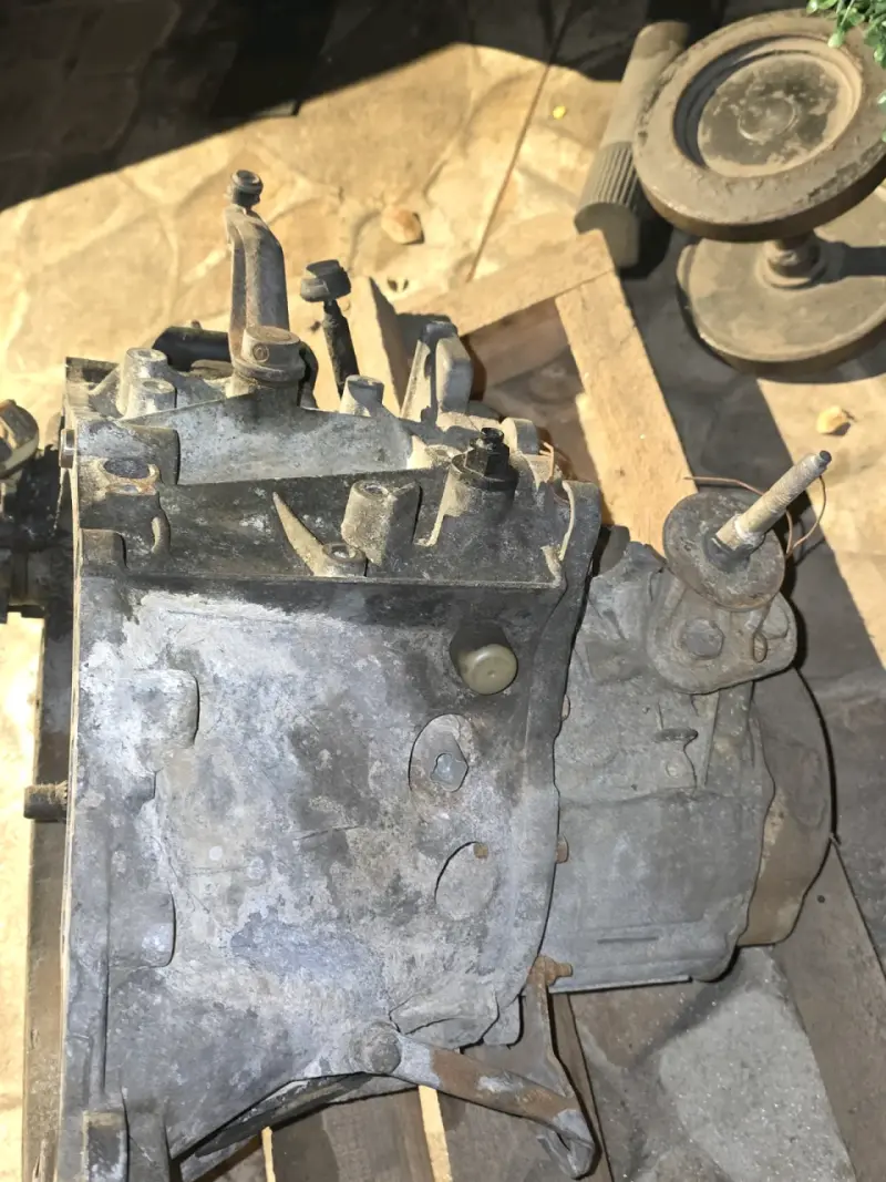 Caja de cambios Peugeot S16, motor EW10J4 - 3