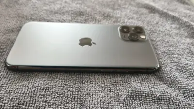 iPhone 11 pro 64gb - miniatura 3