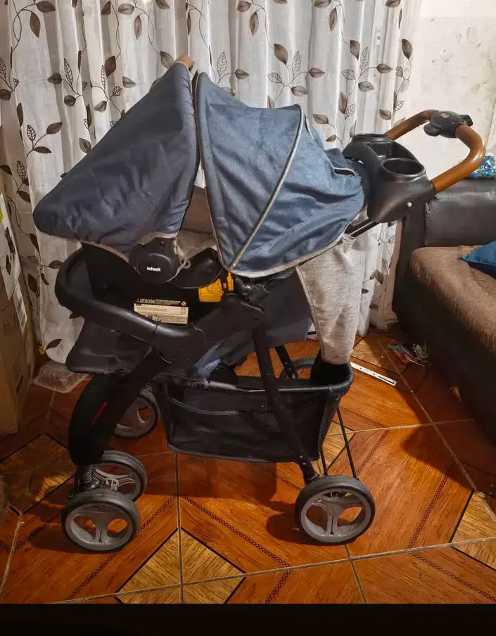 Coche Infanti azul con portabebé - 2