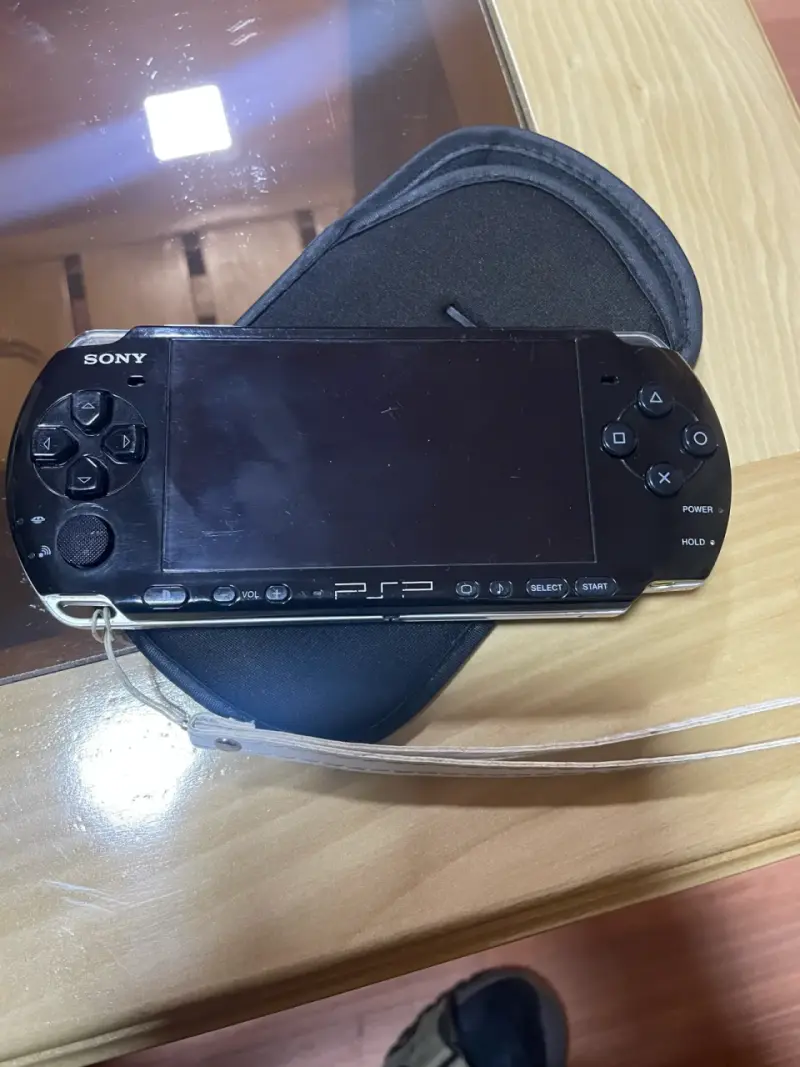 Consola portátil PSP negra - 1