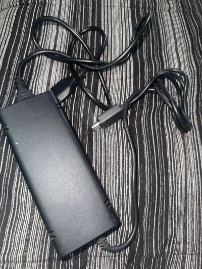 Fuente poder Xbox 360 slim - miniatura 1