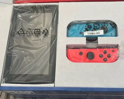 Consola Nintendo Switch con accesorios - miniatura 2