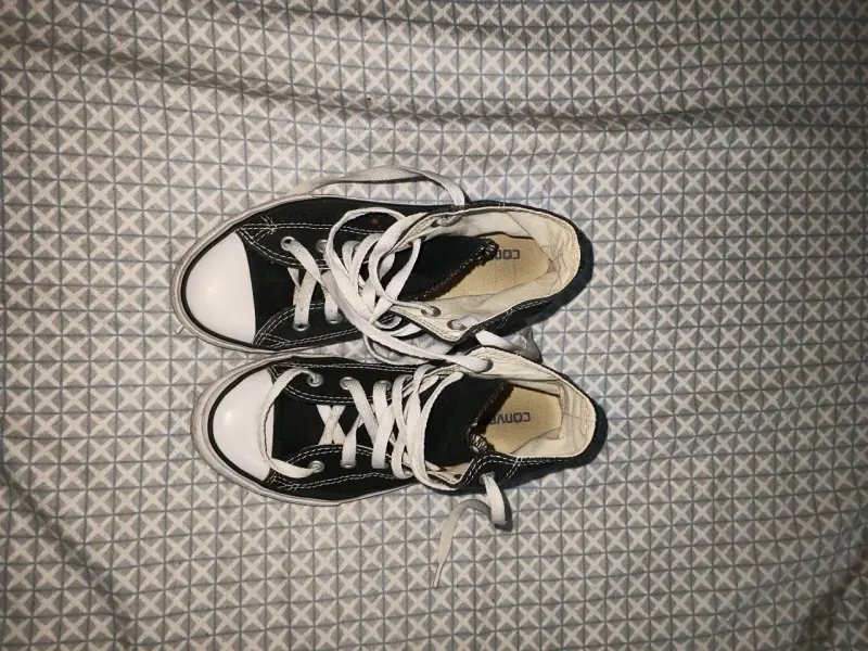 Zapatillas negras Converse altas - 2