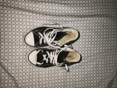 Zapatillas negras Converse altas - miniatura 2