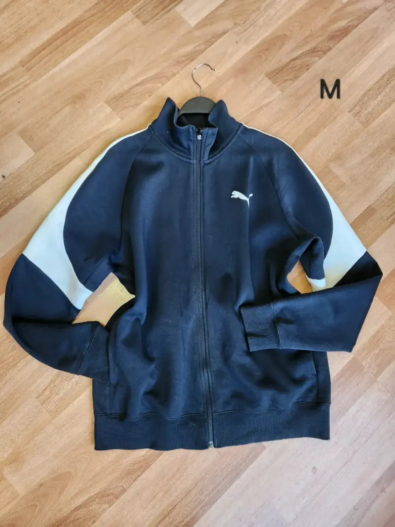 Chaqueta negra deportiva Puma - 2