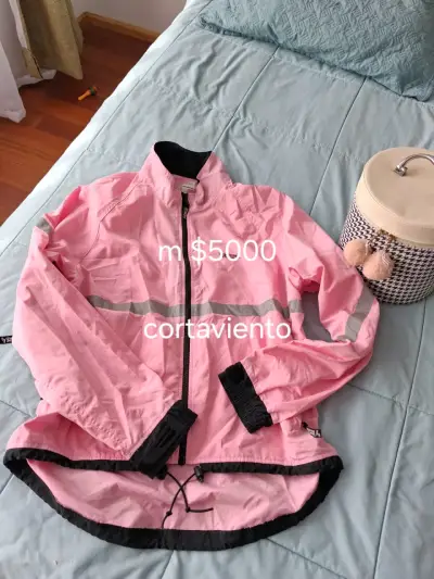 Cortaviento rosado para mujer - miniatura 1