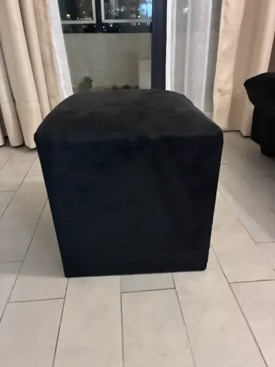 Sofá cama negro con cojines y 2 Puga - miniatura 5