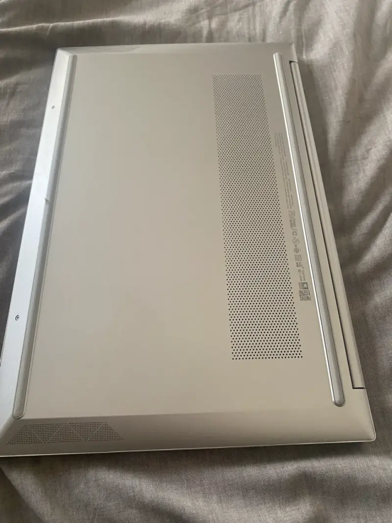 Laptop HP Pavilion 15.6 pulgadas - 3