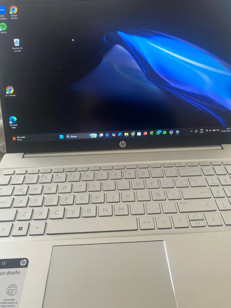 Laptop HP Pavilion 15.6 pulgadas - 4