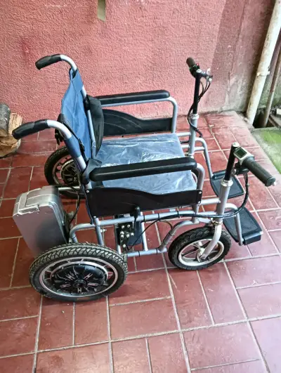 Silla de ruedas eléctrica - miniatura 5