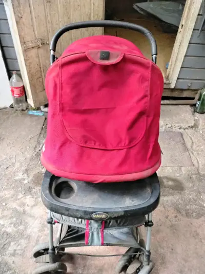 Coche de bebé Infanti rojo - miniatura 3