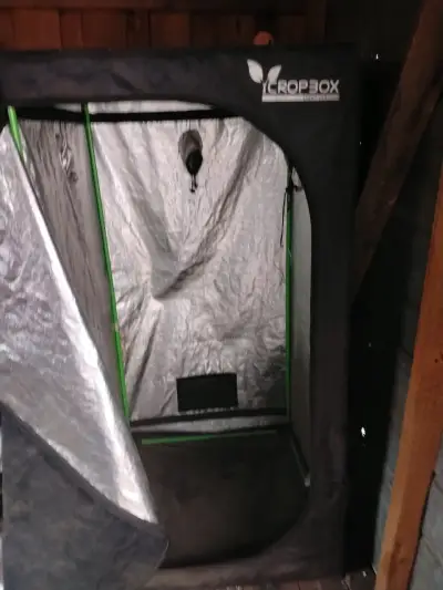 Carpa de cultivo interior Cropbox - miniatura 1