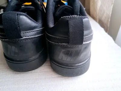 Zapatillas negras deportivas - miniatura 3