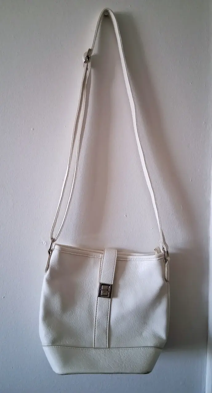 Cartera blanca elegante - 5