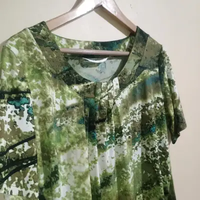 Blusa estampada verde - miniatura 5