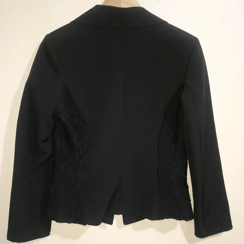 Blazer negro elegante para mujer - 2