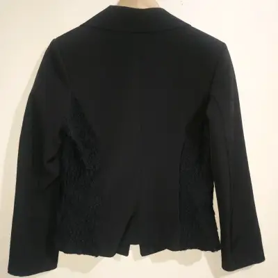 Blazer negro elegante para mujer - miniatura 2