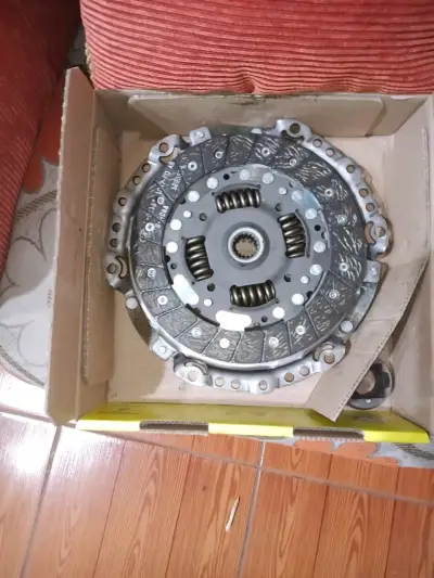 Kit de embrague nuevo sin uso - miniatura 1