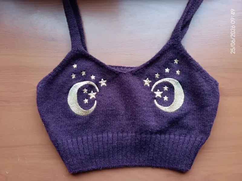 Top de tirantes con diseño lunar - 1
