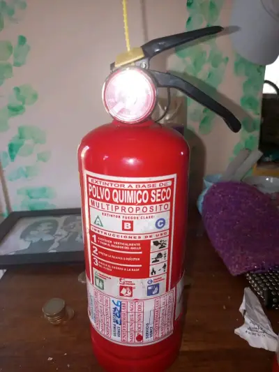 Extintor químico seco multipropósito - miniatura 2