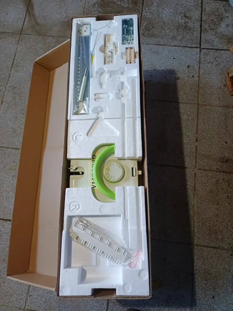 Máquina para tejer nueva